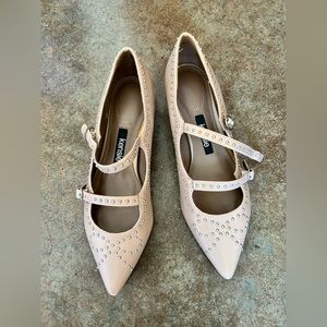 Kensie Pointed Flats Dress Shoes in Size 8